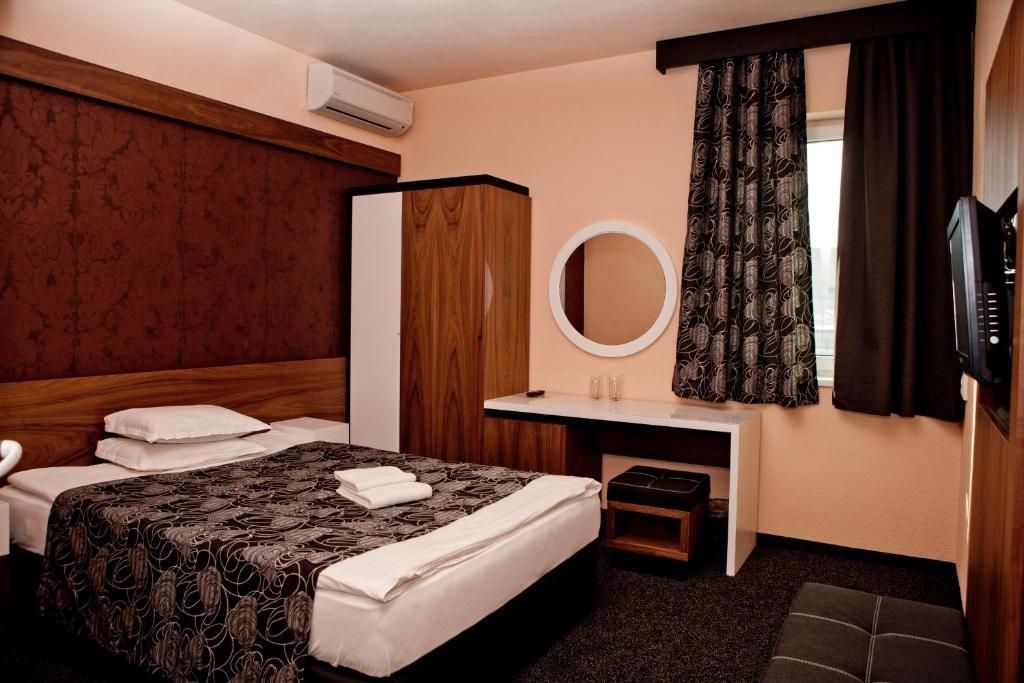 Hotel Serdica Silistra Zimmer foto
